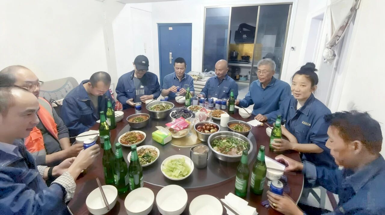 1760062592334055.jpg 9.jpg